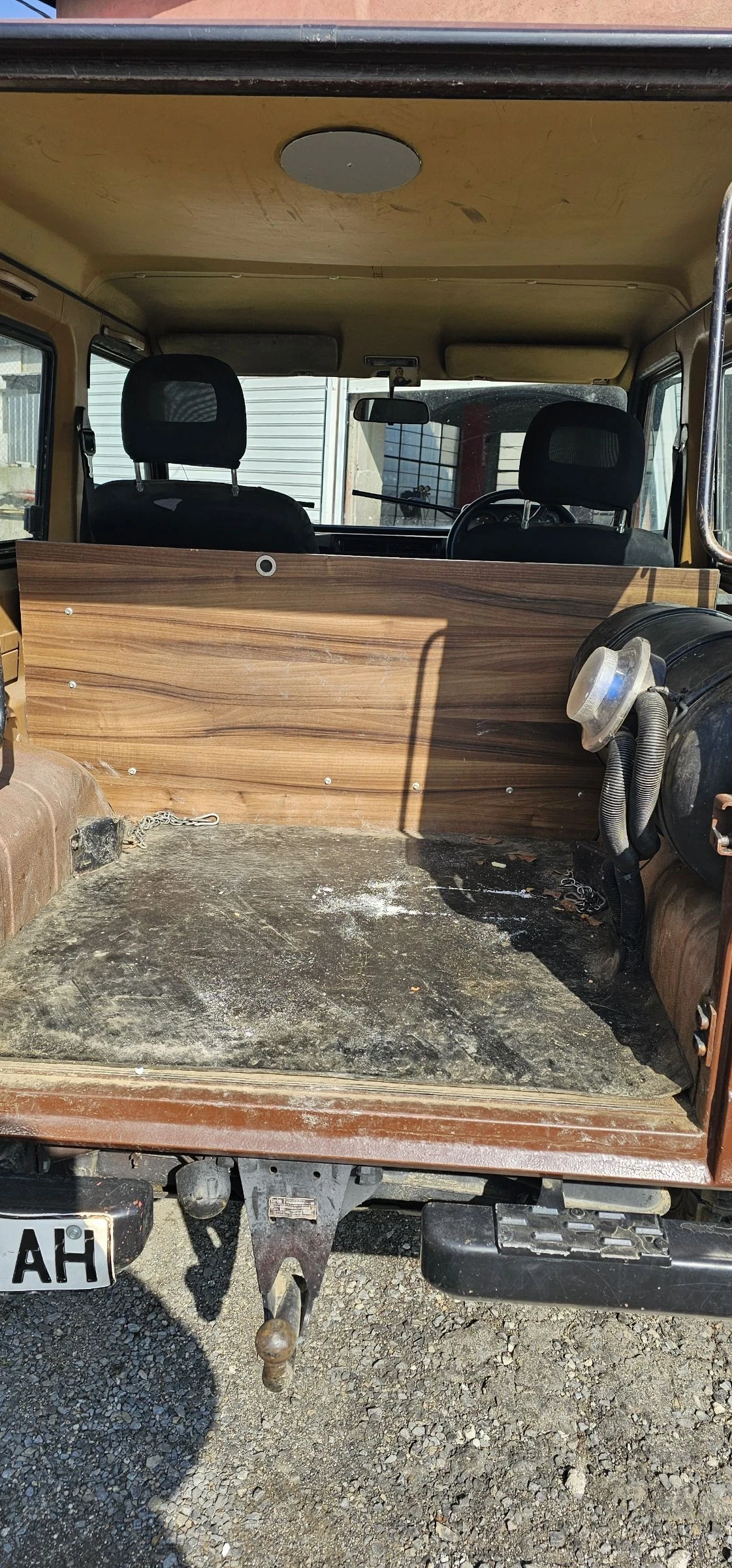 Mercedes-Benz G 280 Газ-бензин. Обслужен, без ръжда - изображение 6