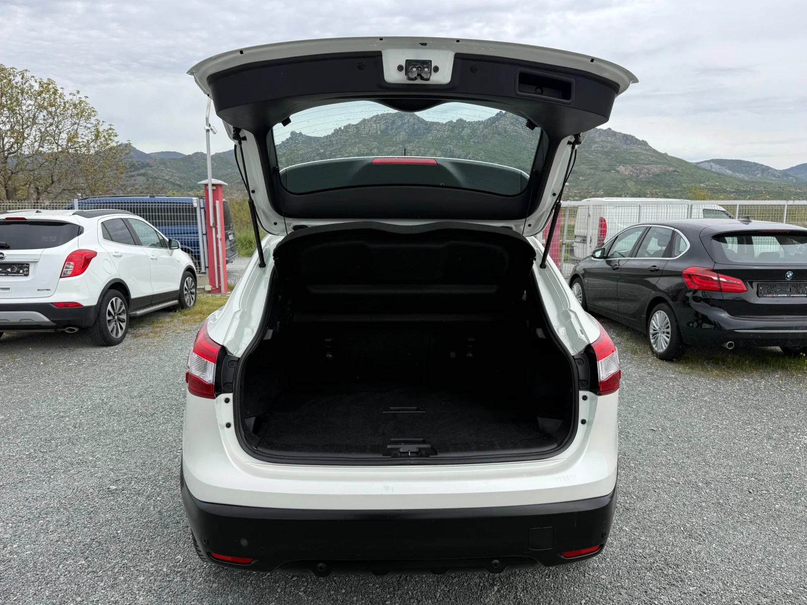 Nissan Qashqai (KATO ����) | Mobile.bg � ����������� 13