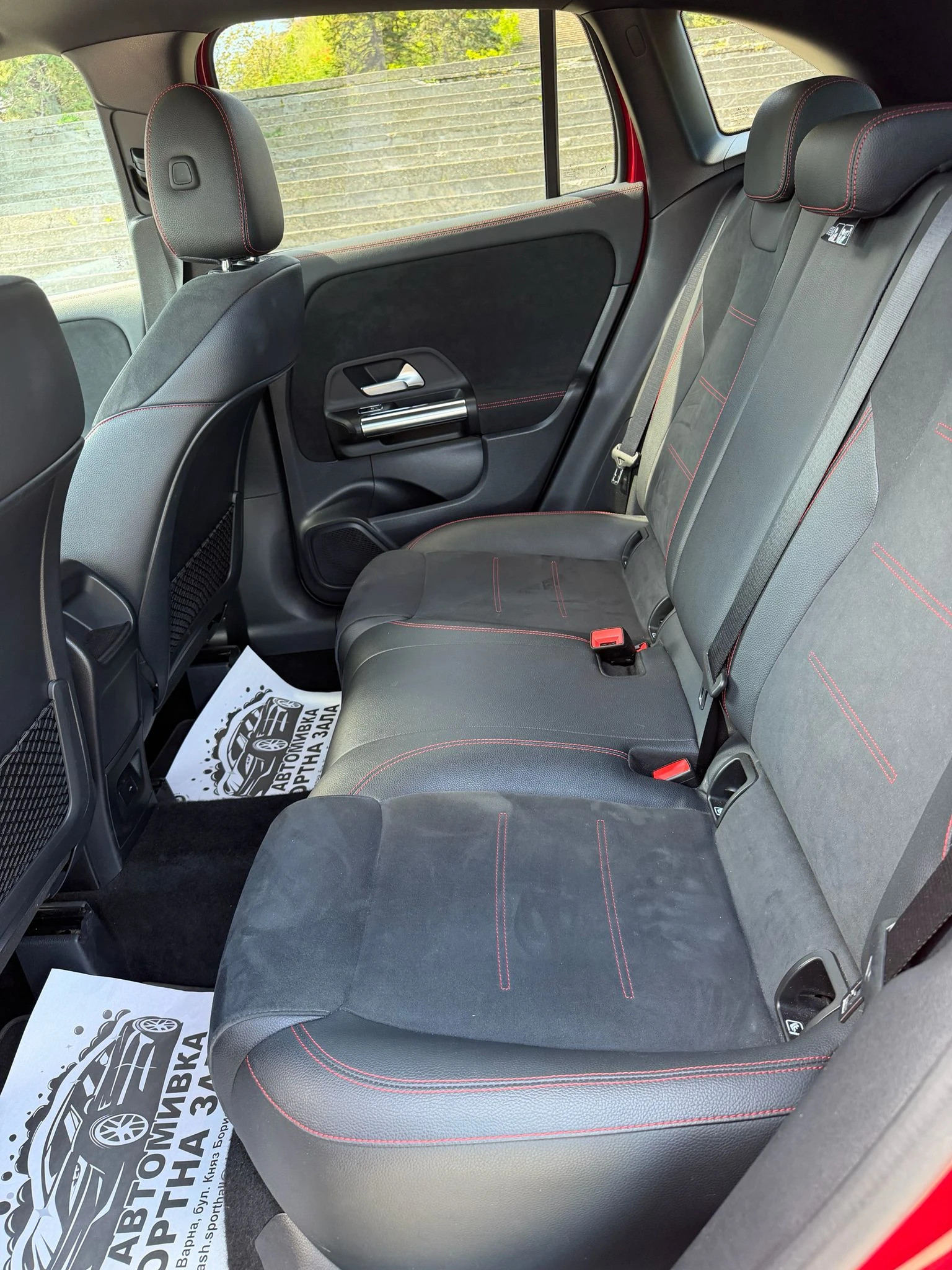 Mercedes-Benz GLA 250 AMG/4 Matik/FULL/Като Нов/, снимка 10 - Автомобили и джипове - 54703252