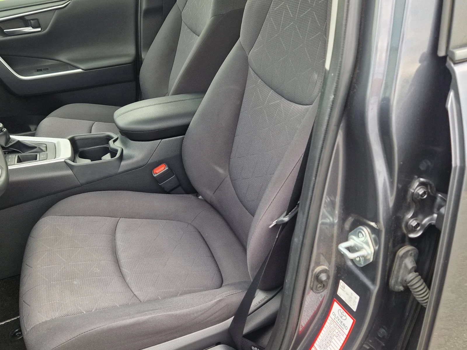 Toyota Rav4 2.5 Hybrid 4x2, снимка 10 - Автомобили и джипове - 54628345
