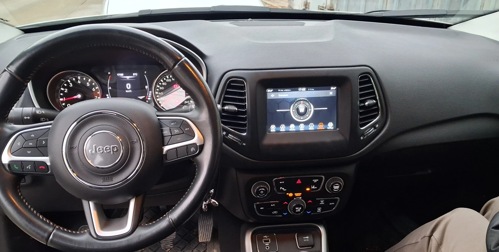 Jeep Compass, снимка 8 - Автомобили и джипове - 54843318