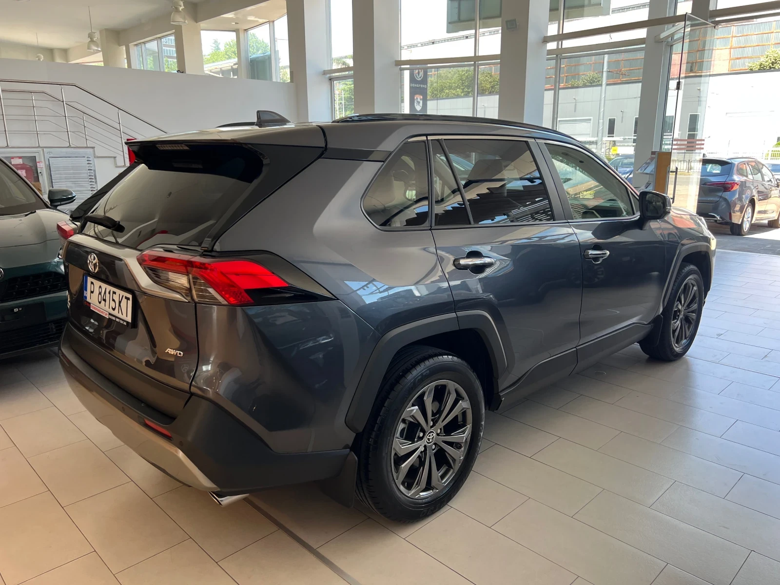 Toyota Rav4 Luxury, снимка 4 - Автомобили и джипове - 55153388