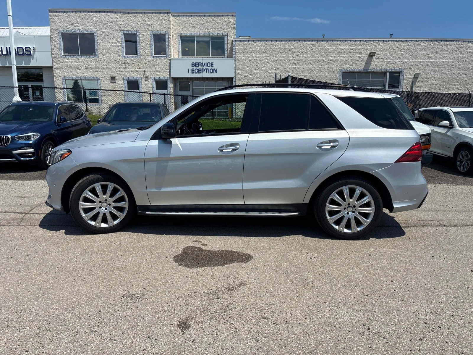 Mercedes-Benz GLE 350 Bluetec* AMG* 4Matic* Панорама* Harman Kardon* 360, снимка 3 - Автомобили и джипове - 55242482