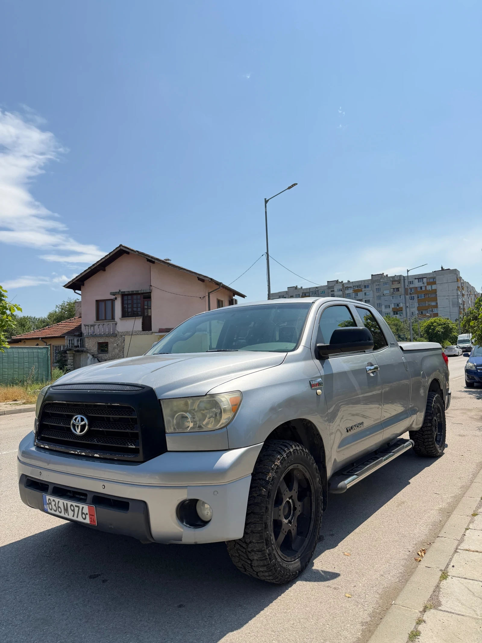 Toyota Tundra 5.7 LPG Limited, снимка 3 - Автомобили и джипове - 55577401