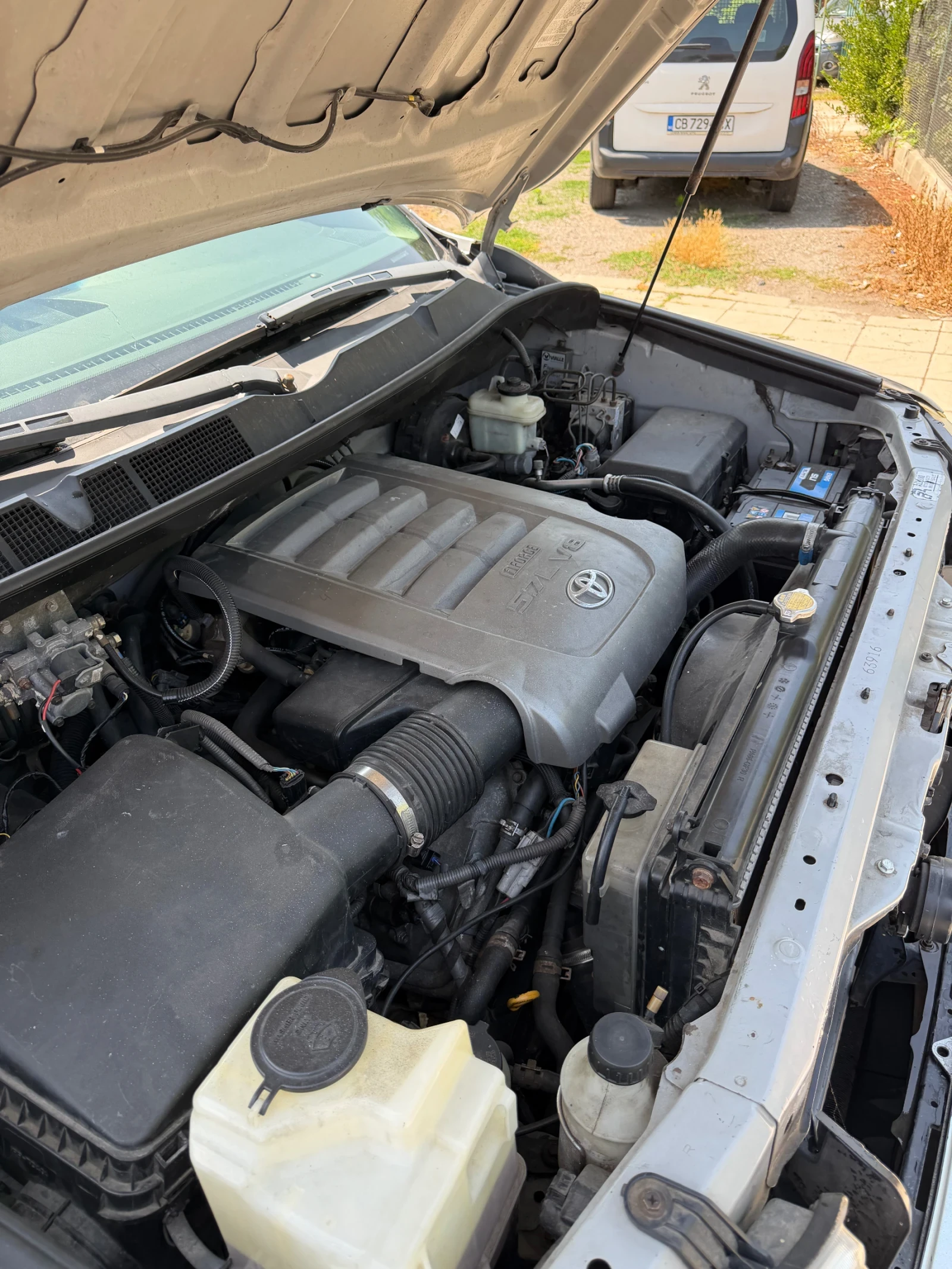 Toyota Tundra 5.7 LPG Limited, снимка 12 - Автомобили и джипове - 55577401