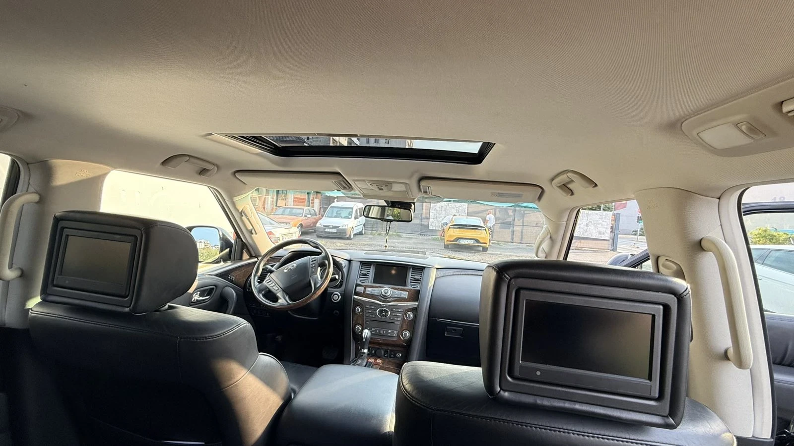 Infiniti QX56  5.6 V8 4x4   ПЪЛЕН ФУЛ ЕКСТРИ   ГАЗ, снимка 12 - Автомобили и джипове - 56047789