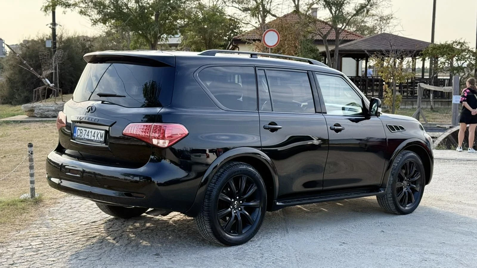 Infiniti QX56  5.6 V8 4x4   ПЪЛЕН ФУЛ ЕКСТРИ   ГАЗ, снимка 6 - Автомобили и джипове - 56047789