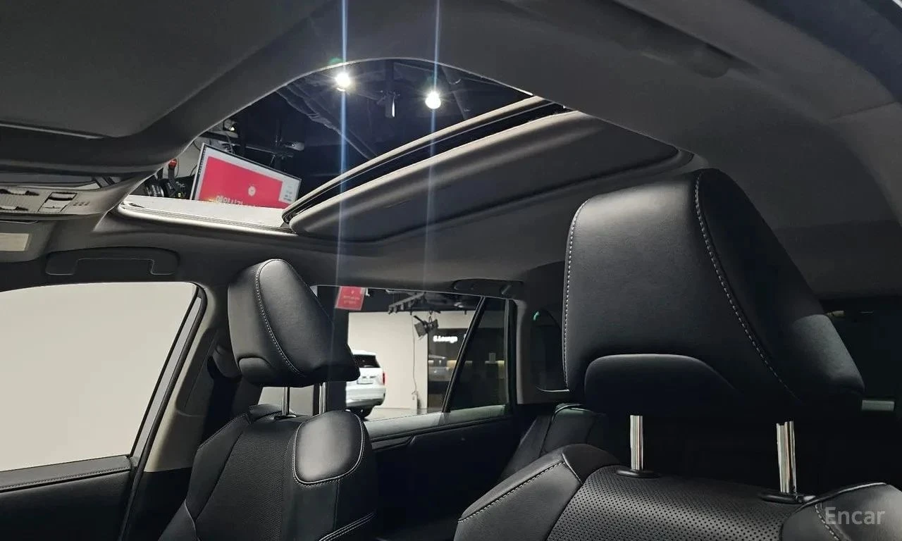 Toyota Rav4, снимка 17 - Автомобили и джипове - 56738031