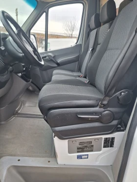 Mercedes-Benz Sprinter 316- АВТОМАТИК ДОКАРАН НА ХОД.ПЪЛНА СЕРВИЗНА ИСТОР, снимка 13