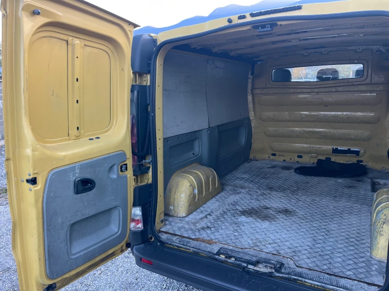 Renault Trafic 1.9DCI ВНОС ИТАЛИЯ, снимка 16 - Бусове и автобуси - 47899654