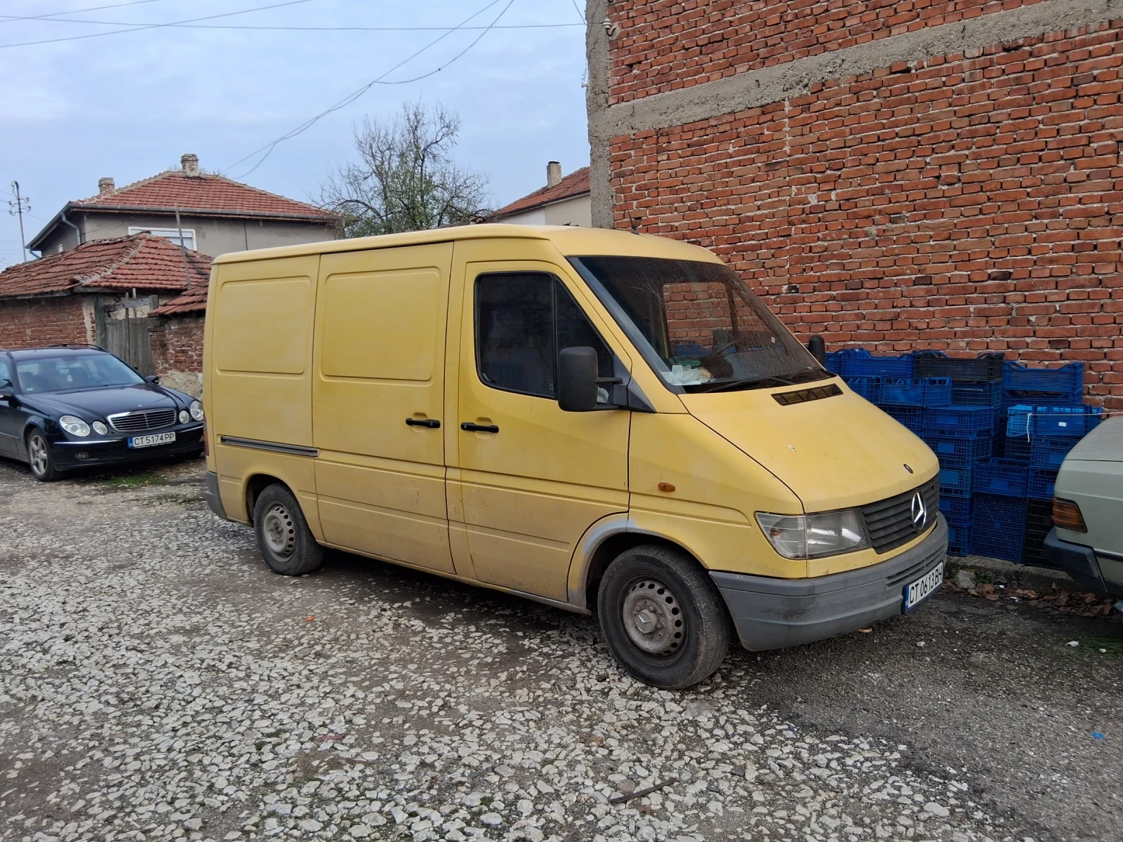 Mercedes-Benz Sprinter 208  - изображение 2