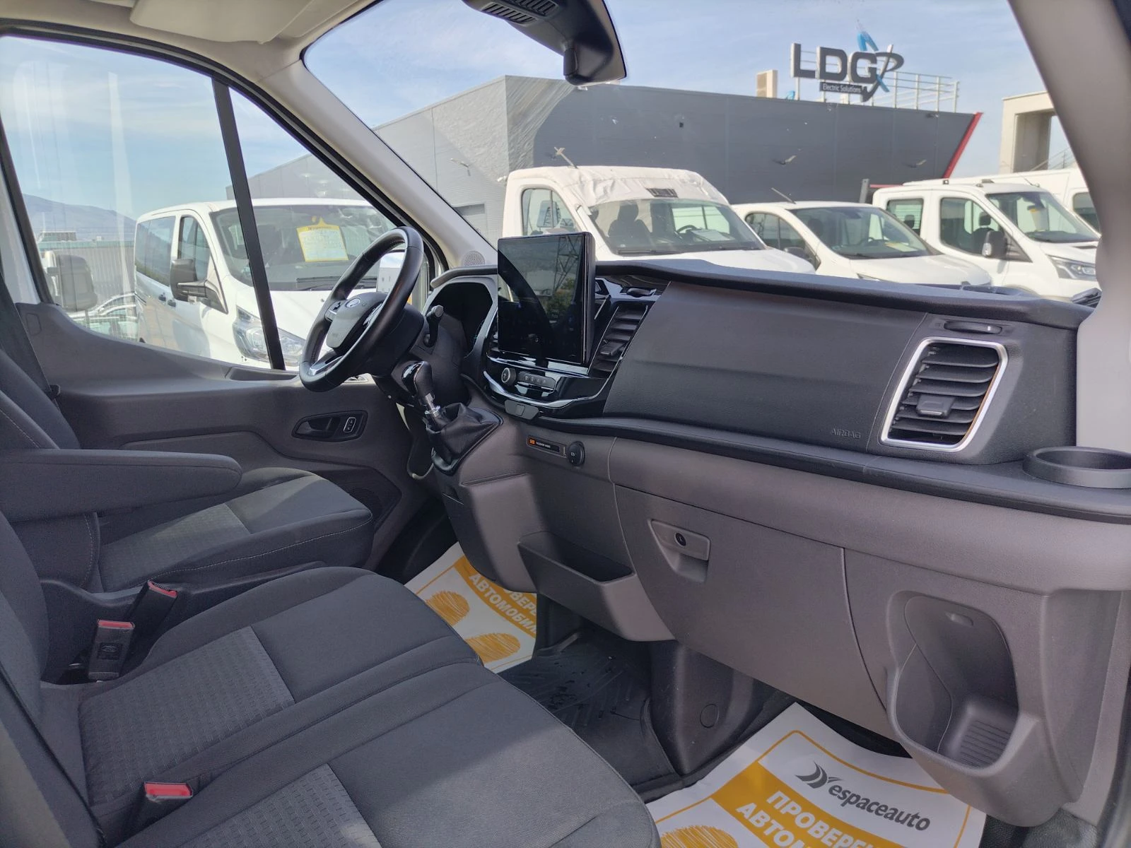 Ford Transit 350/2.0EcoBlue/130к.с./L3H2, снимка 11 - Бусове и автобуси - 56353342