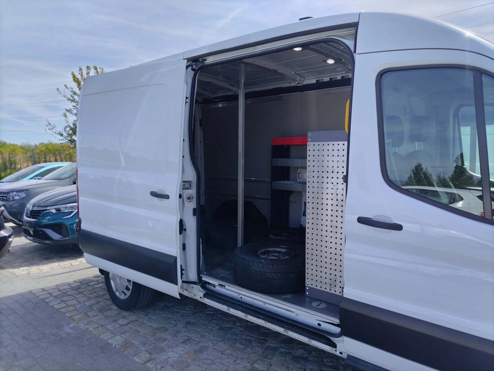 Ford Transit 350/2.0EcoBlue/130к.с./L3H2, снимка 15 - Бусове и автобуси - 56353342