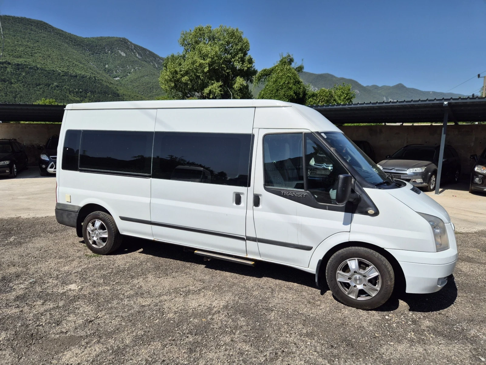 Кемпер Ford 125T300 - изображение 4