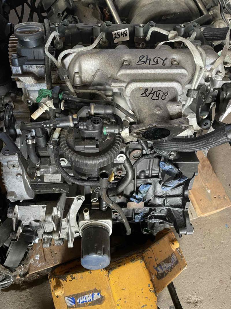 двигател Citroen Lancia Fiat Peugeot - 2.2hdi   2002-2014 4HW , снимка 1 - Части - 39678393