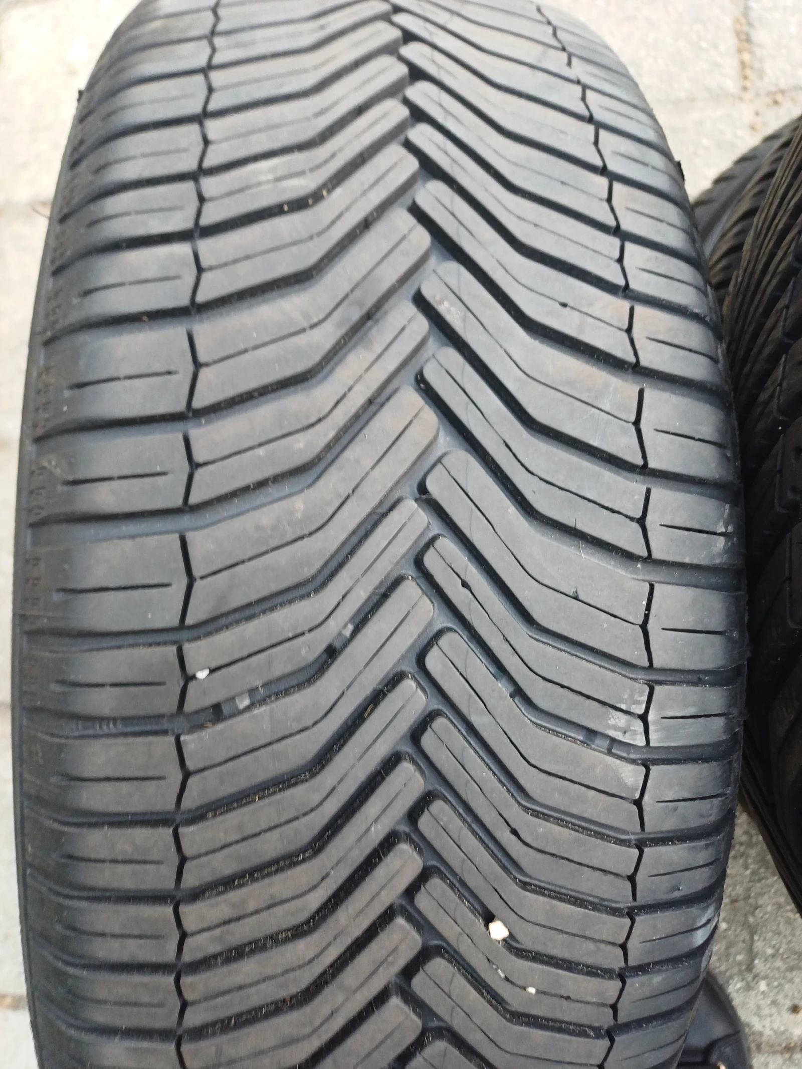 ���� 205/55R17 | Mobile.bg � ����������� 2