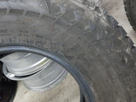 Гуми Зимни 235/85R16, снимка 8 - Гуми и джанти - 45304370