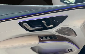 Mercedes-Benz EQS 580/4M/523HP/DUAL TONE/HYPERCHREEN/AMG/PANO/733z, снимка 14