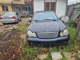 Mercedes-Benz C 200, снимка 10