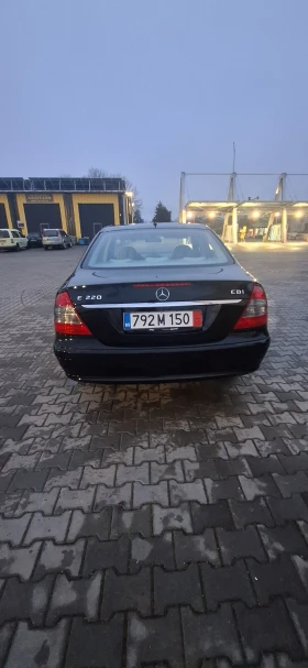 Mercedes-Benz E 220 Face, снимка 4