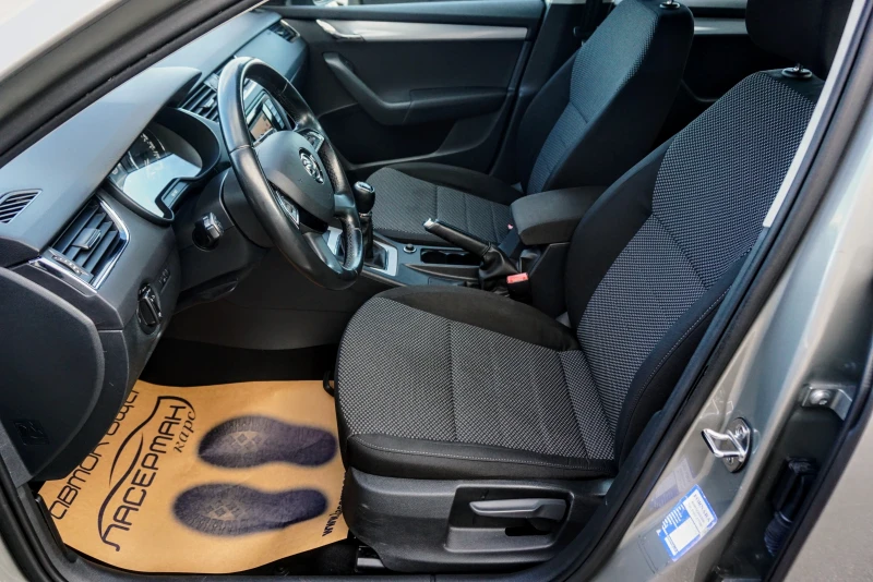 Skoda Octavia 1.4TSI CNG, снимка 6 - Автомобили и джипове - 29517909