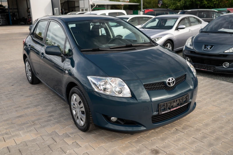 Toyota Auris 1.6* 124кс* бензин, снимка 16 - Автомобили и джипове - 47463278