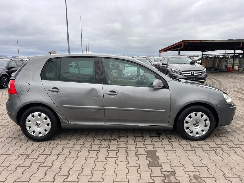 VW Golf 2.0TDI AVTOMAT/NAVI/KOJA EURO 4, снимка 5 - Автомобили и джипове - 48211126