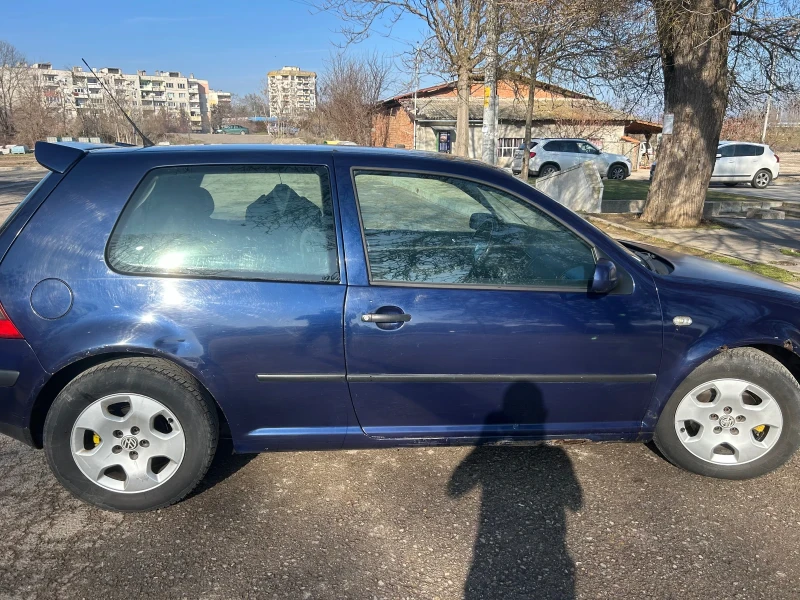 VW Golf, снимка 1 - Автомобили и джипове - 48879697