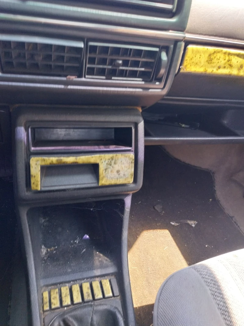 VW Jetta, снимка 5 - Автомобили и джипове - 52437927