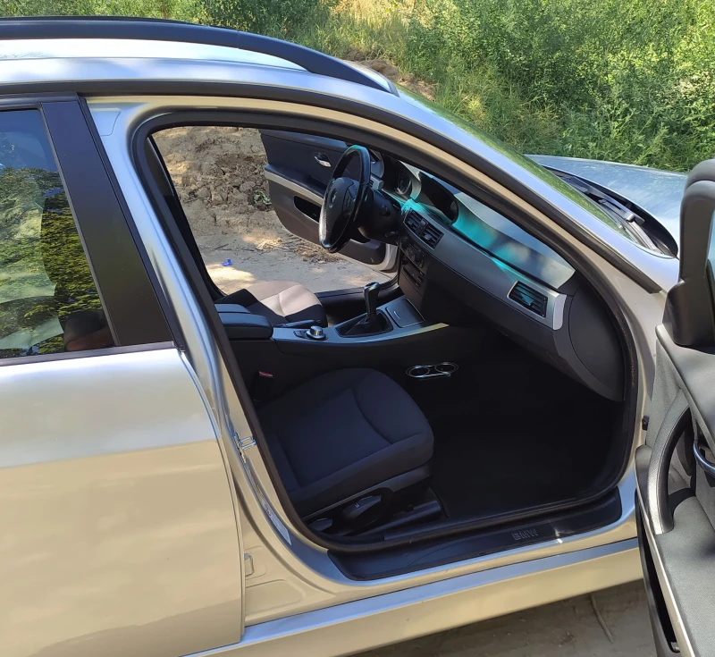 BMW 318 E91 NAVI PRO Теглич, снимка 12 - Автомобили и джипове - 51514058