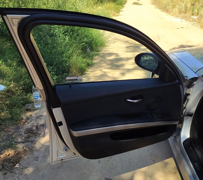 BMW 318 E91 NAVI PRO Теглич, снимка 6 - Автомобили и джипове - 51514058