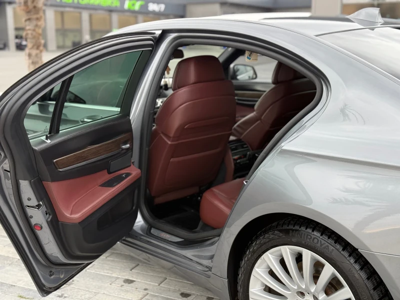 BMW 740 XD, снимка 9 - Автомобили и джипове - 52298593