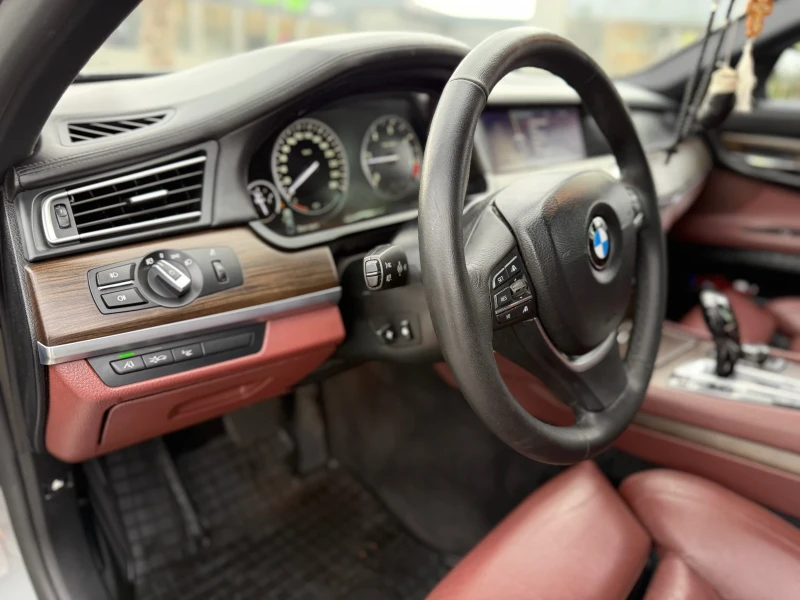 BMW 740 XD, снимка 7 - Автомобили и джипове - 52298593