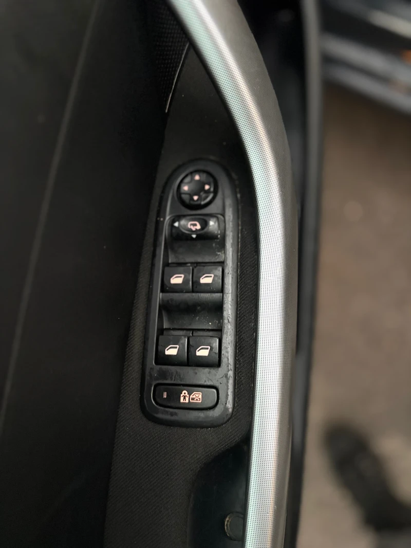 Peugeot 3008 SW /JBL sound, снимка 15 - Автомобили и джипове - 52474437