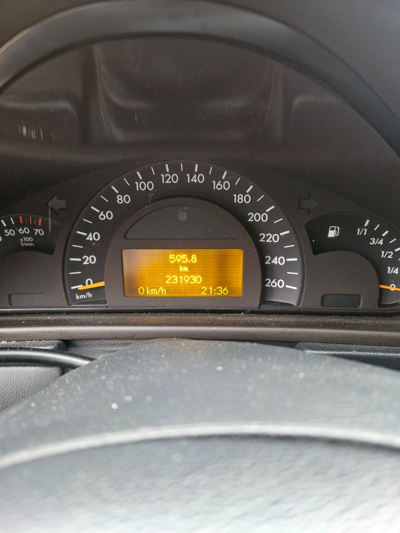 Mercedes-Benz C 200, снимка 9 - Автомобили и джипове - 52671414