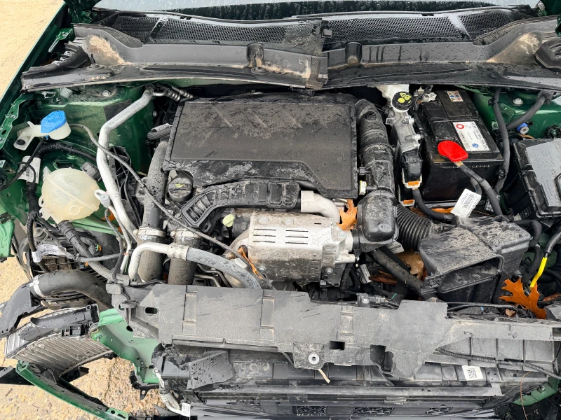 Peugeot 308 1.2i, снимка 14 - Автомобили и джипове - 52698950