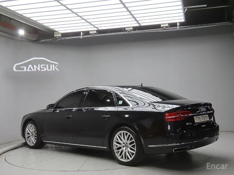 Audi A8, снимка 3 - Автомобили и джипове - 52962156