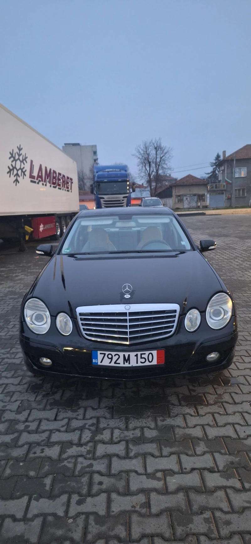 Mercedes-Benz E 220 Face