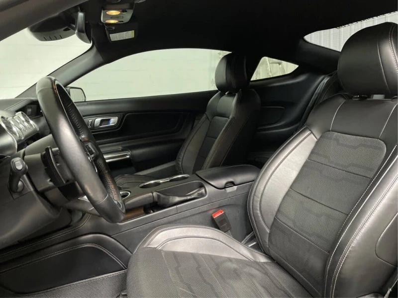 Ford Mustang GT* Premium* Fastback* АвтоКредит* (ЦЕНА ДО БГ), снимка 8 - Автомобили и джипове - 53193254