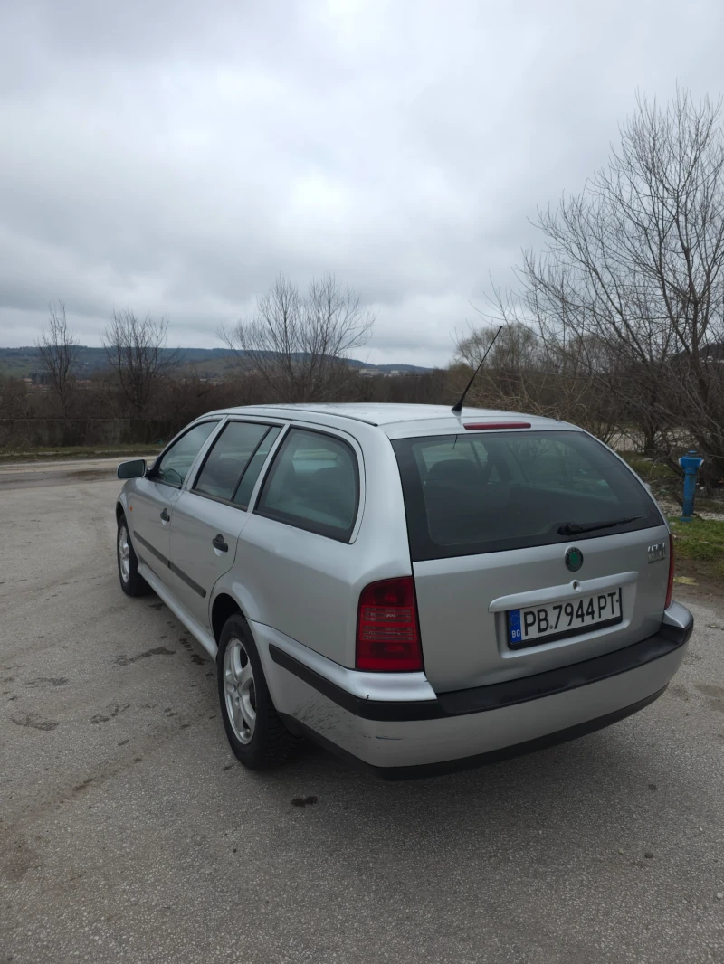 Skoda Octavia, снимка 4 - Автомобили и джипове - 53383672
