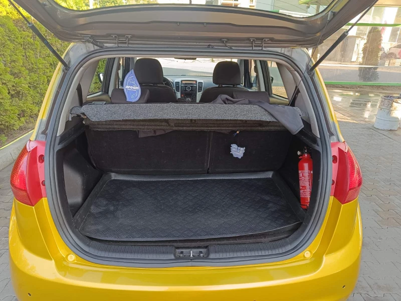 Kia Venga, снимка 8 - Автомобили и джипове - 53499026