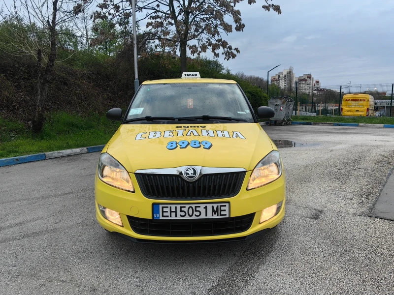 Skoda Fabia 1.2 бензин - газ, Климатик, Работещо такси - 9994 лв. - 62190528 1