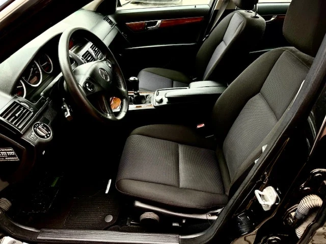 Mercedes-Benz C 200 KOMPRESSOR-TUV-РЕАЛНИ КМ-СЕРВИЗНА ИСТОРИЯ | Mobile.bg — изображение 10