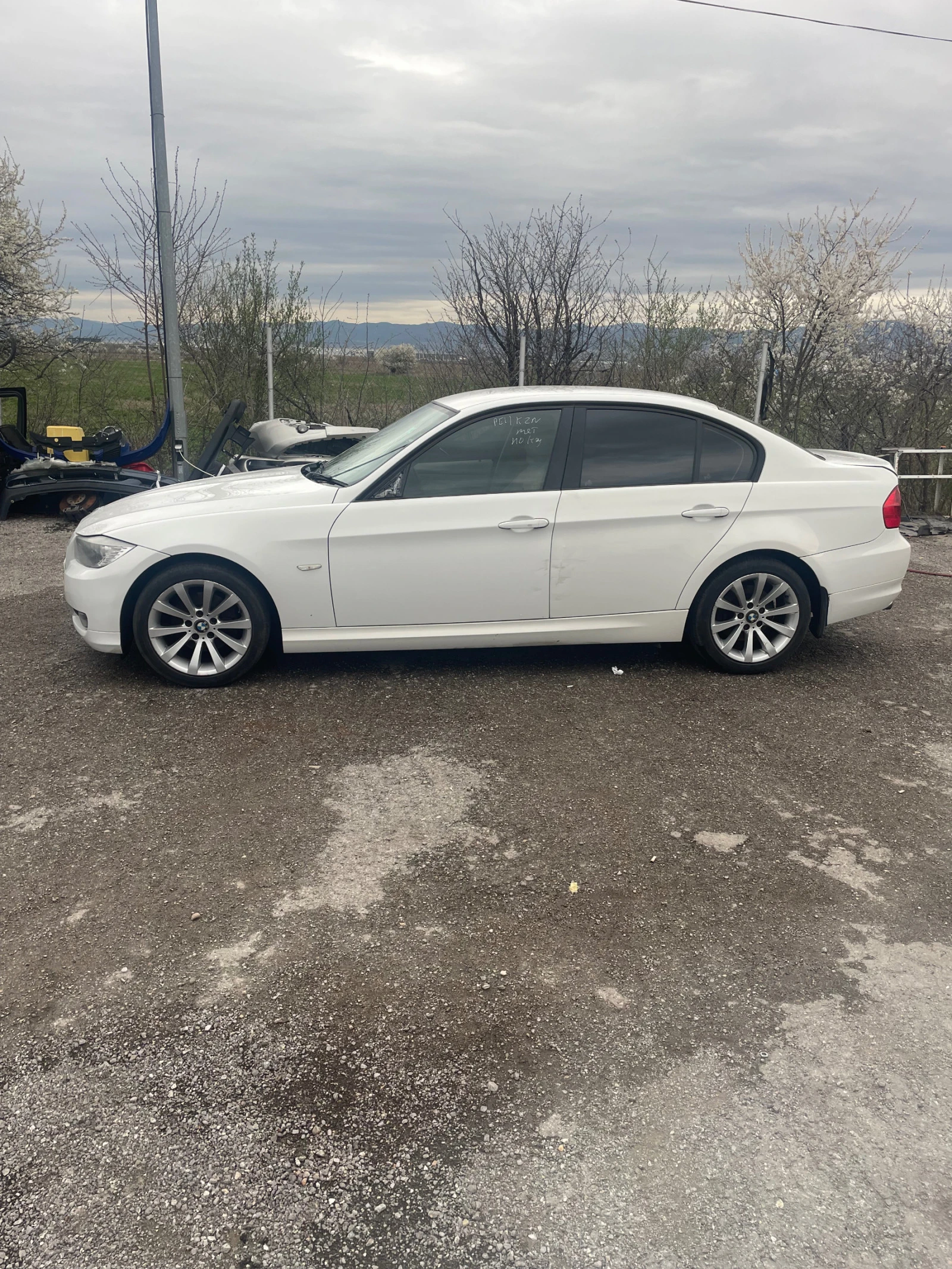 BMW 320  - изображение 3