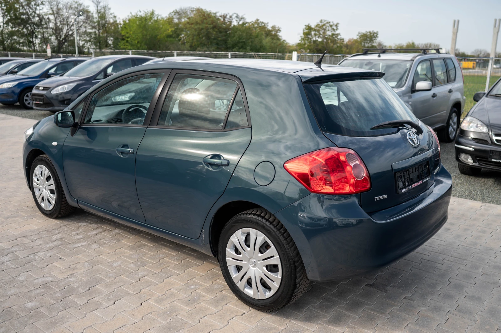 Toyota Auris 1.6* 124кс* бензин - изображение 7