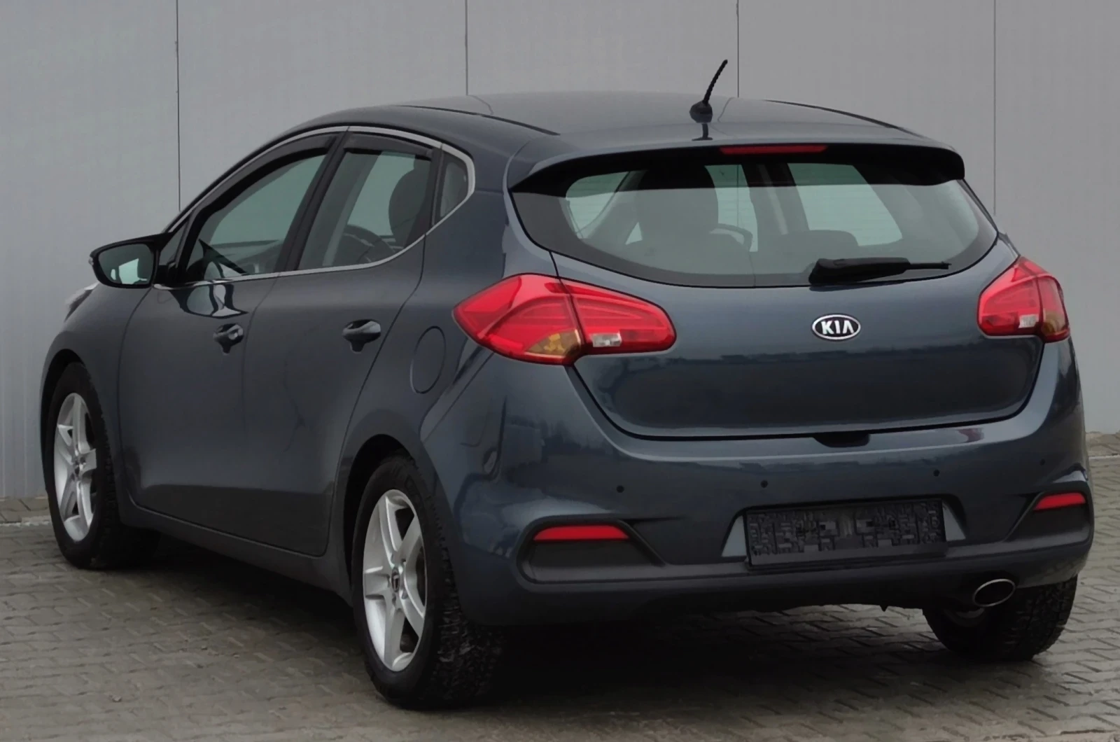 Kia Ceed 1.6CRDI* 110к.с* LED* Navi*  - изображение 4