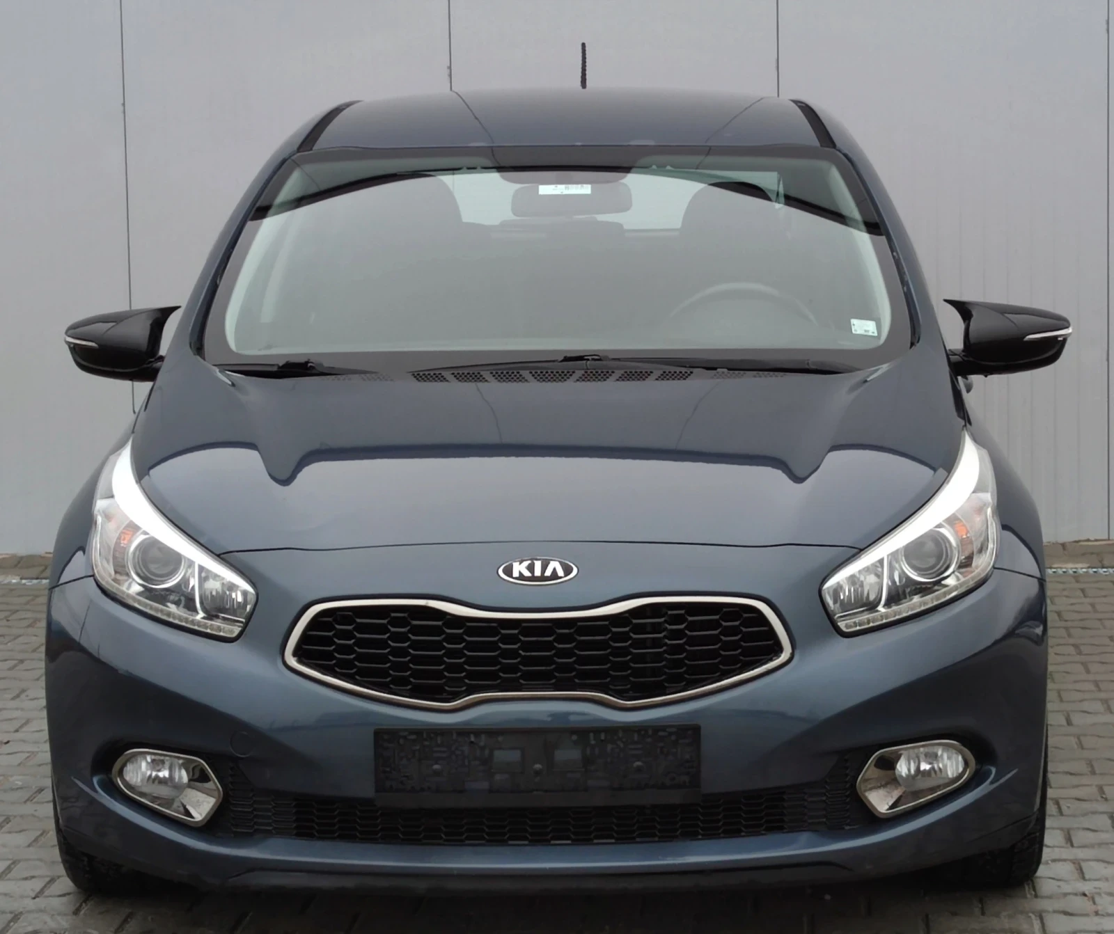 Kia Ceed 1.6CRDI* 110к.с* LED* Navi*  - изображение 2