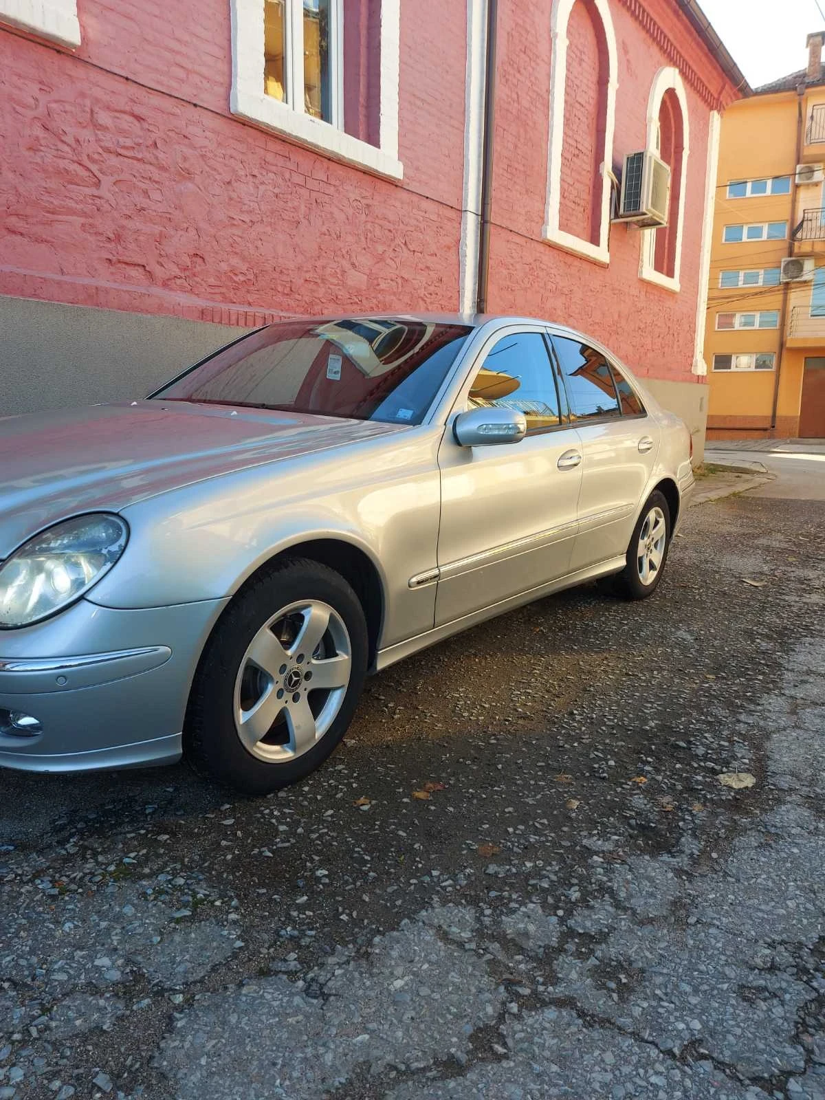 Mercedes-Benz E 280  - изображение 4