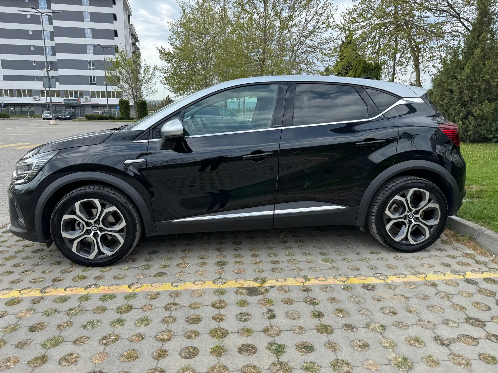 Renault Captur Plug-in Hybrid - изображение 5