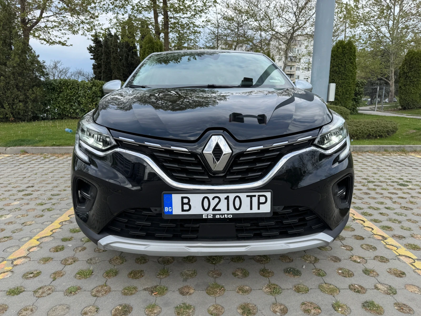 Renault Captur Plug-in Hybrid - изображение 3